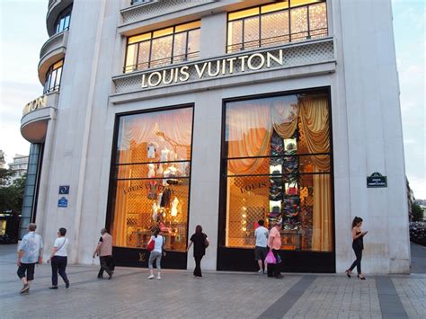 louis vuitton paris store|buying louis vuitton in paris.